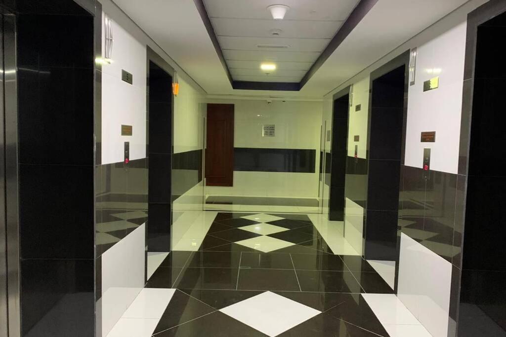 Cozy 2Bhk Near To Dmcc Metro Station -505 Apartman Dubaj Kültér fotó