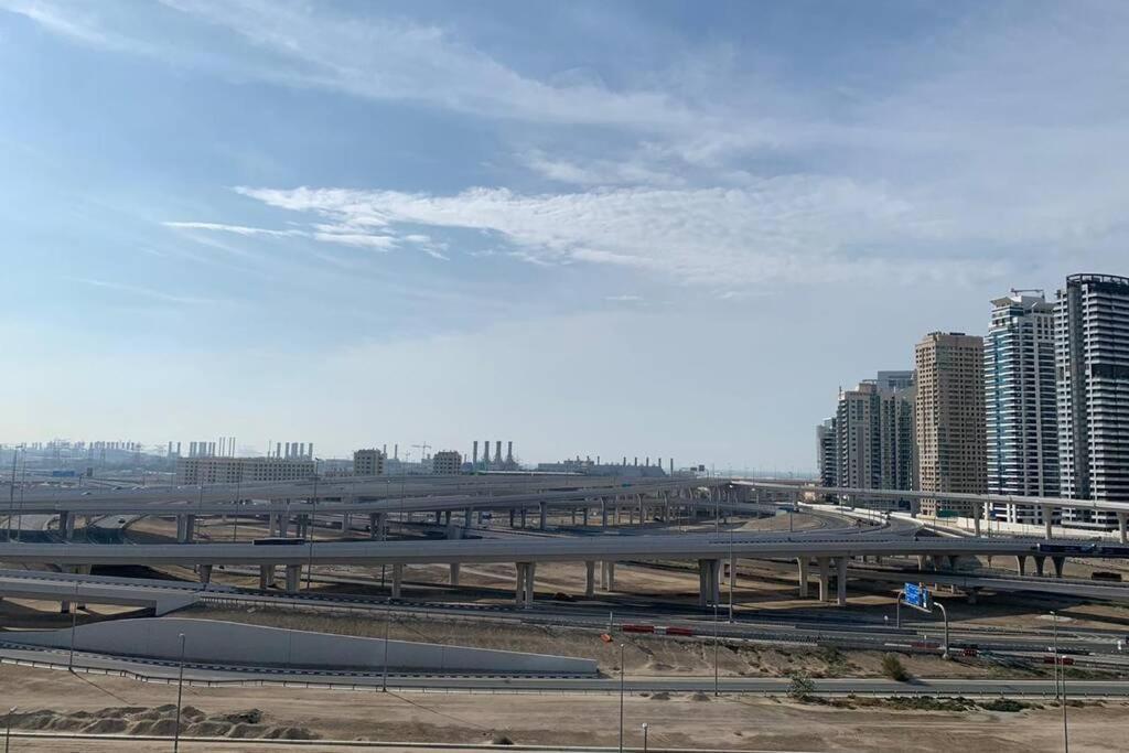 Cozy 2Bhk Near To Dmcc Metro Station -505 Apartman Dubaj Kültér fotó